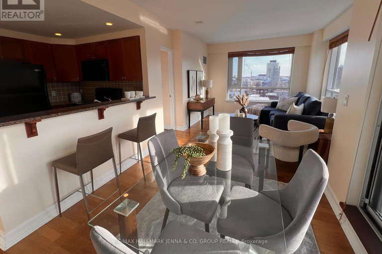28054835/1104-200-besserer-street/sandy-hill/ottawa/ontario/K1N0A7_11