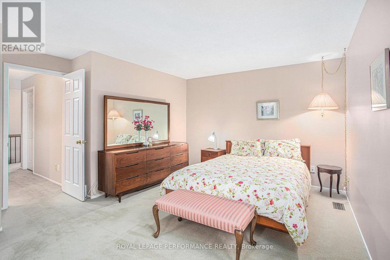 29023034/6097-forestglen-crescent/chapel-hill/ottawa/ontario/K1C5N9_20