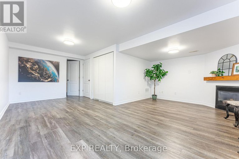 28328665/137-hawkeswood-drive/riverside-southgloucester-glen/ottawa/ontario/K4M0E6_36