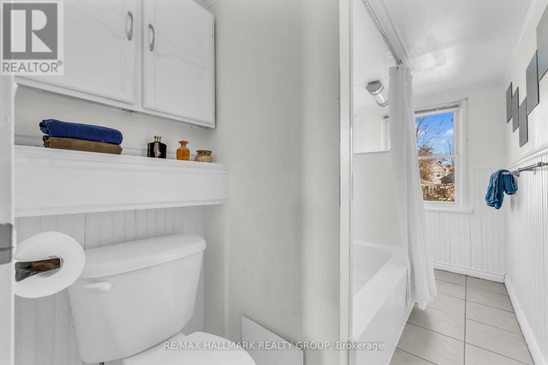 27896740/477-booth-street/west-centre-town/ottawa/ontario/K1R7L1_34