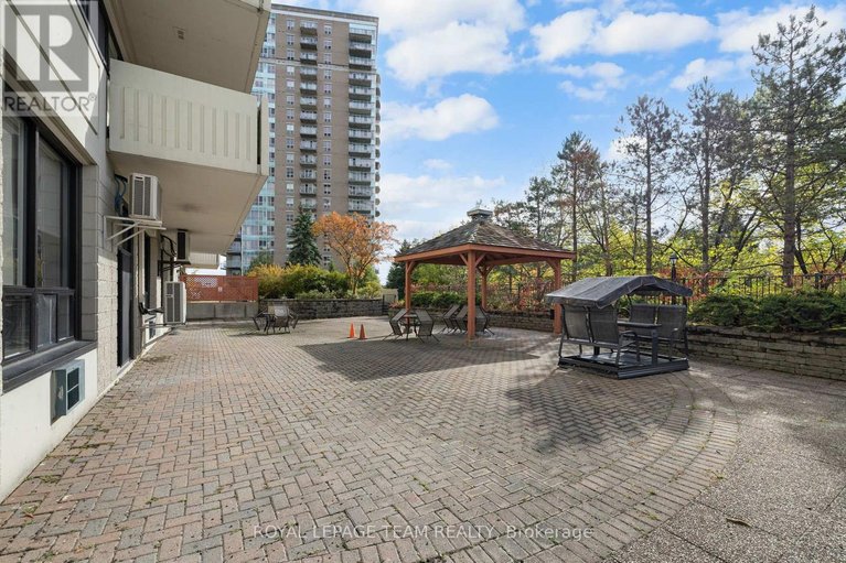 29578153/1114-40-landry-street/vanier/ottawa/ontario/K1L8K4_20