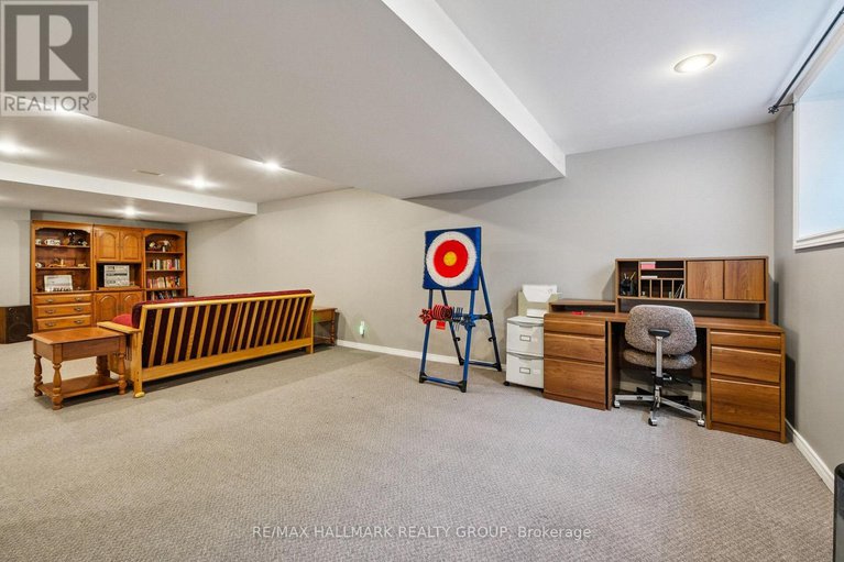 28723306/3034-courtyard-crescent/upper-hunt-club/ottawa/ontario/K1T3R7_26
