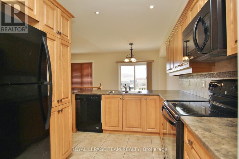 29359031/1032-marconi-avenue/morgans-grantsouth-march/ottawa/ontario/K2W0C8_4