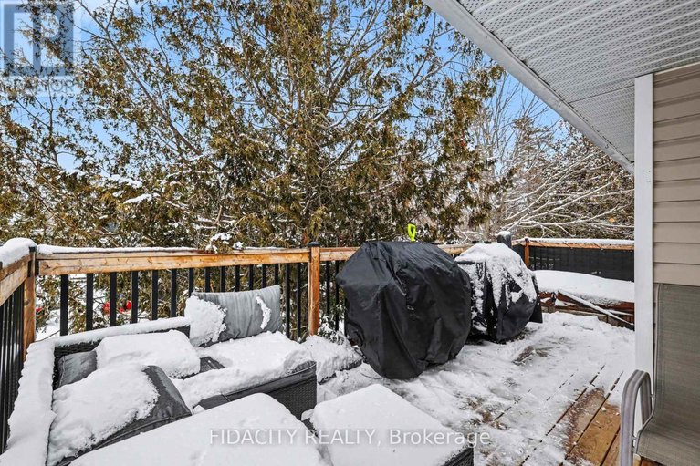 29603147/266-clifford-campbell-street/fitzroy/ottawa/ontario/K0A1X0_34