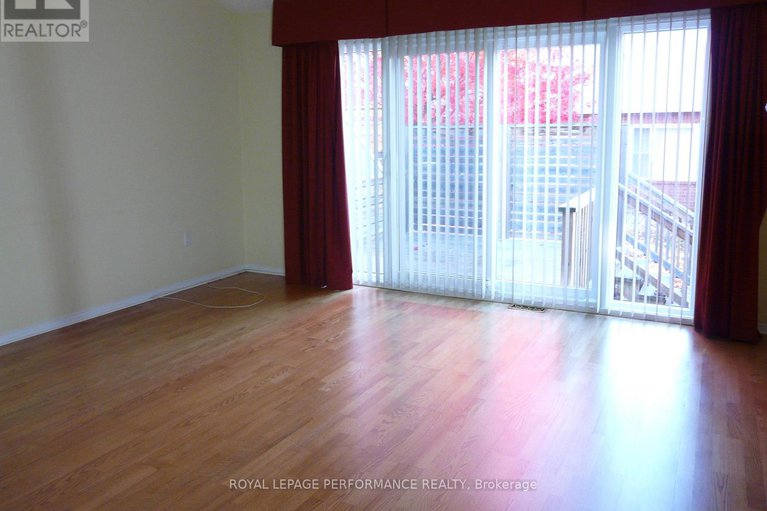 29224356/1172-foxborough-private/beaconwood/ottawa/ontario/K1J1E2_8