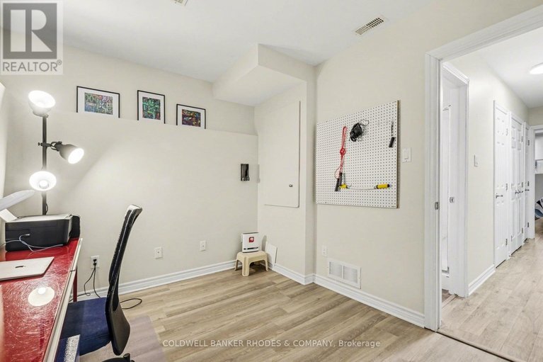 29606352/60-mayflower-private/woodroffe/ottawa/ontario/K2B0A2_26