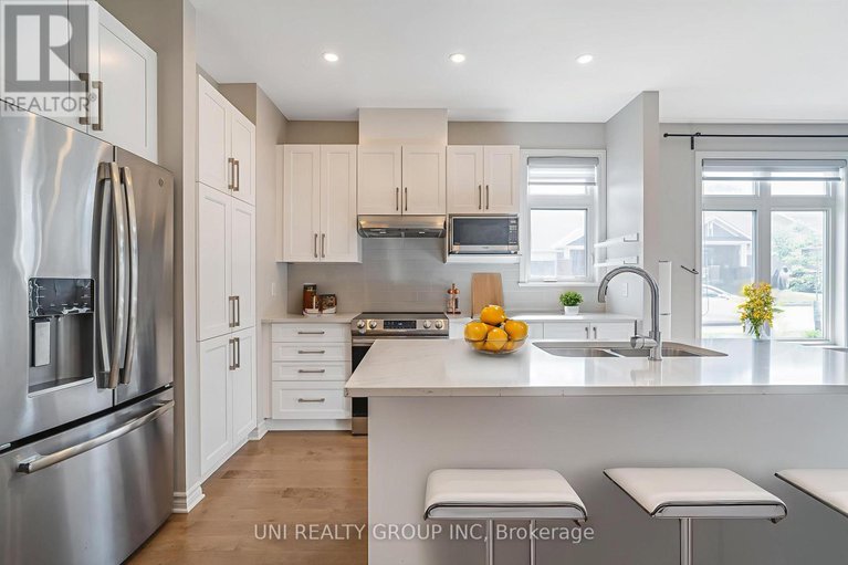 28692572/247-maygrass-way/remainder-of-stittsville-area/ottawa/ontario/K2S2K9_21