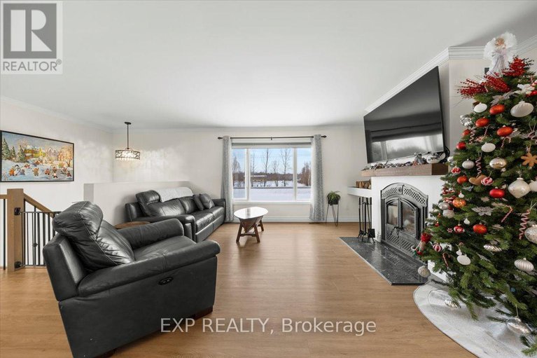 29192909/108-st-thomas-road/russell-twp/russell/ontario/K0A3H0_14