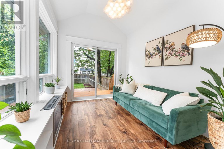 28804582/494-parkdale-avenue/ottawa-west/ottawa/ontario/K1Y1H6_12
