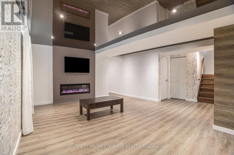 28810200/5885-gladewoods-place/orleans-village/ottawa/ontario/K1W1G6_23