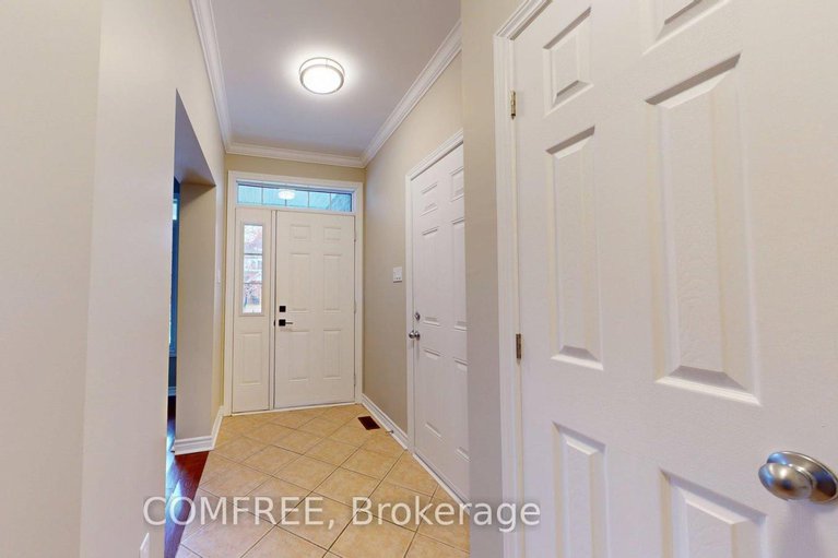 29041005/253-goulburn-avenue/sandy-hill/ottawa/ontario/K1N8E5_6