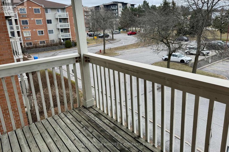 28188580/302-325-centrum-boulevard/bilberry-creekqueenswood-heights/ottawa/ontario/K1E3W8_13