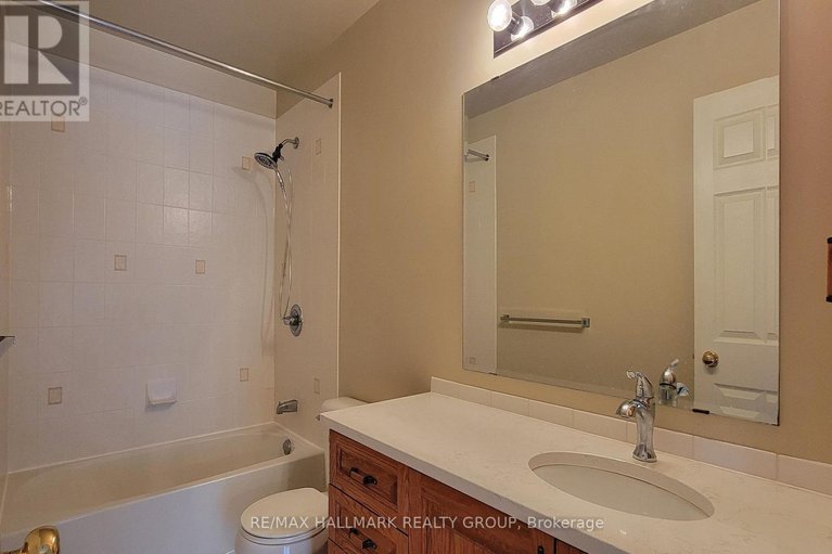 29366241/1620-henri-lauzon-street/chapel-hill/ottawa/ontario/K1C7R6_16