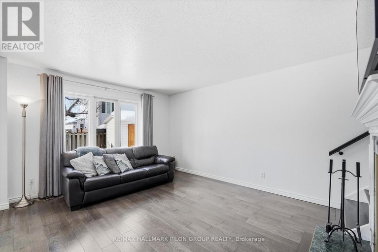 29620278/284-mceachern-crescent/bilberry-creekqueenswood-heights/ottawa/ontario/K1E3K3_10