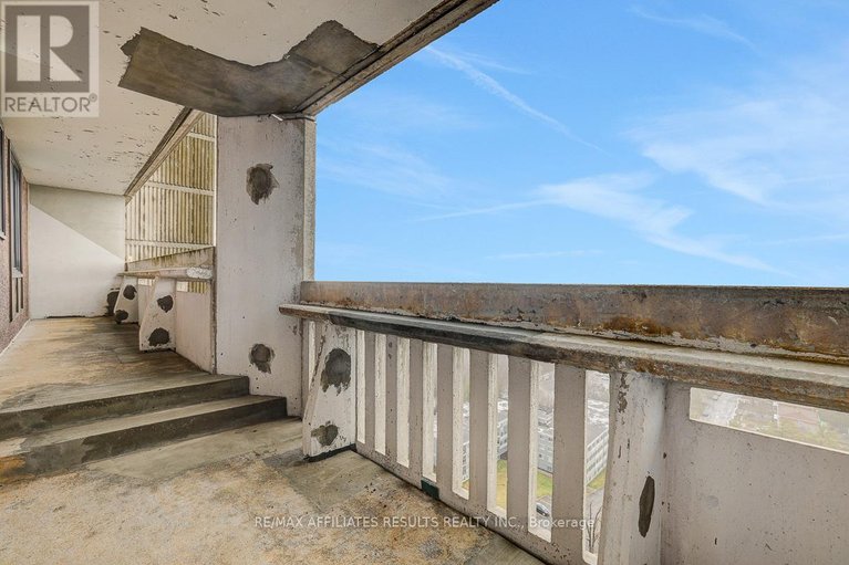 29621627/1609-415-greenview-avenue/britannia/ottawa/ontario/K2B8G5_31