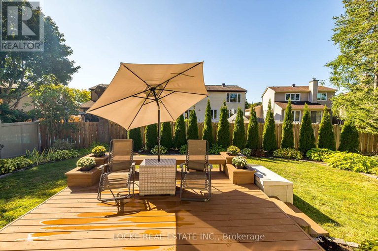 28873478/1668-sansonnet-street/mer-bleuebradley-estatesanderson-park/ottawa/ontario/K1C5Y6_42
