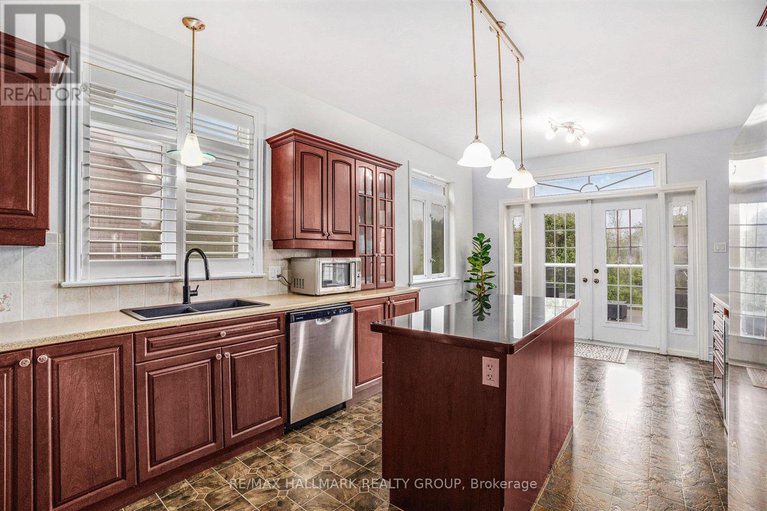 28365245/49-de-la-rive-promenade/embrun/russell/ontario/K0A1W0_11