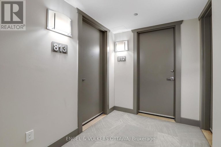 28825352/813-7-marquette-avenue/vanier/ottawa/ontario/K1L8A7_20