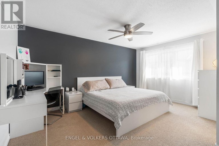 28731847/541-langelier-avenue/mer-bleuebradley-estatesanderson-park/ottawa/ontario/K1W0E7_21