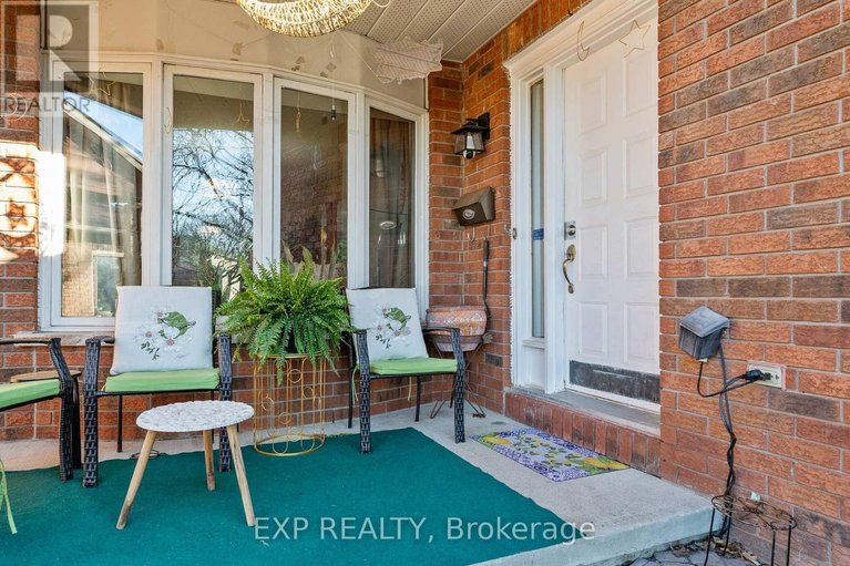 29638664/1582-blohm-drive/hunt-club-park/ottawa/ontario/K1G5K4_2