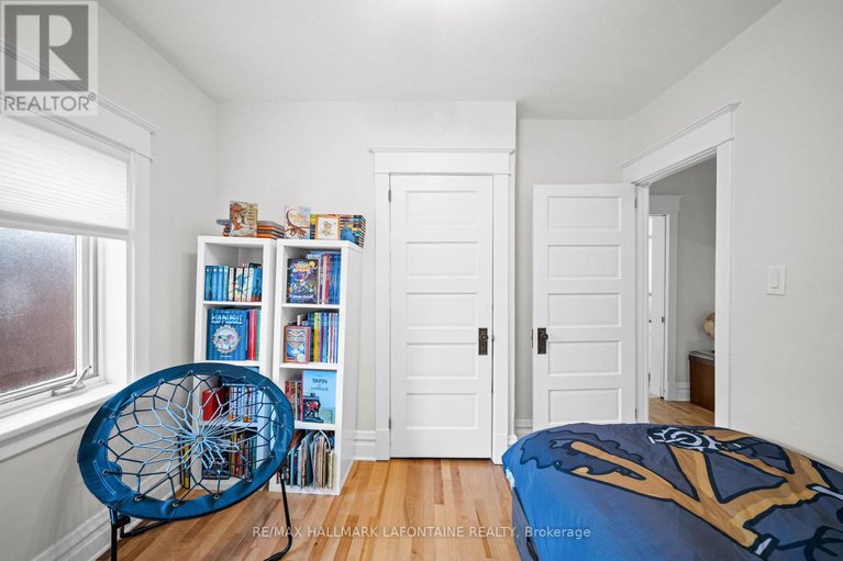 28286991/143-blackburn-avenue/sandy-hill/ottawa/ontario/K1N8A6_19