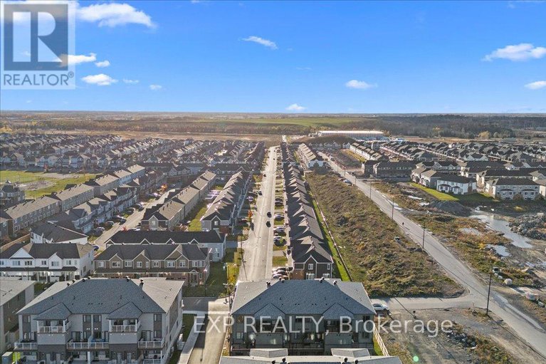 29075460/110-parnian-private/half-moon-bay/ottawa/ontario/K2J4H7_31