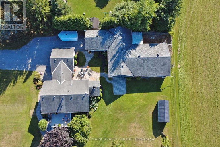 28655668/1721-carsonby-road-e/manotick-south-to-roger-stevens/ottawa/ontario/K0A2E0_45