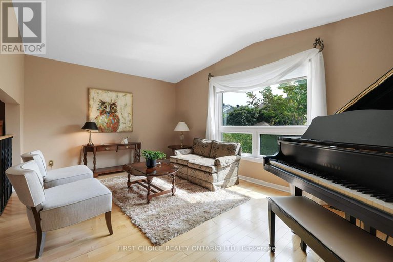 28890065/1631-wainfleet-street/chateauneuf/ottawa/ontario/K1C3G3_15