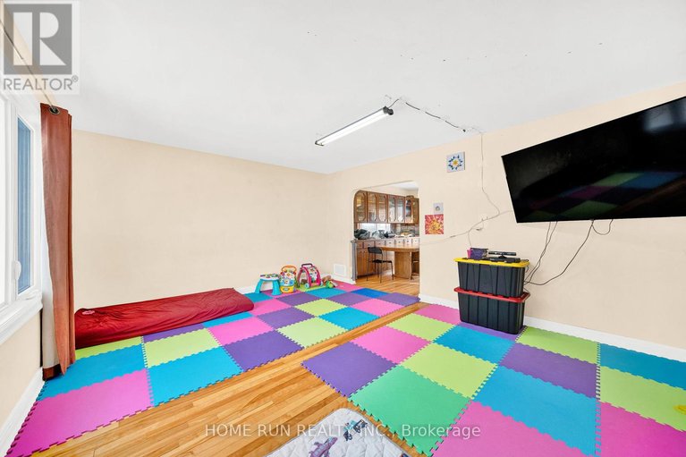 29367174/546-donald-street/overbrookcastle-heights/ottawa/ontario/K1K1L7_15