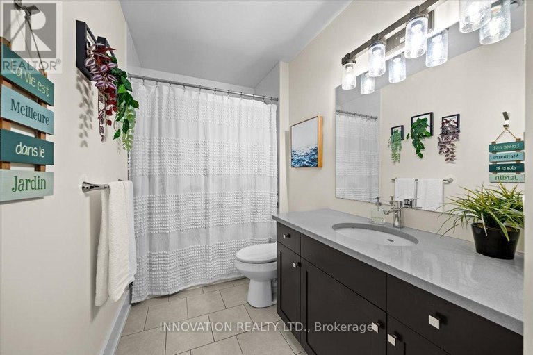 29278384/606-brian-good-avenue/riverside-southgloucester-glen/ottawa/ontario/K4M0G7_44