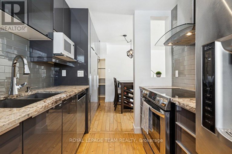 29406078/109-15b-forester-crescent/westcliffe-estates/ottawa/ontario/K2H8Y1_14