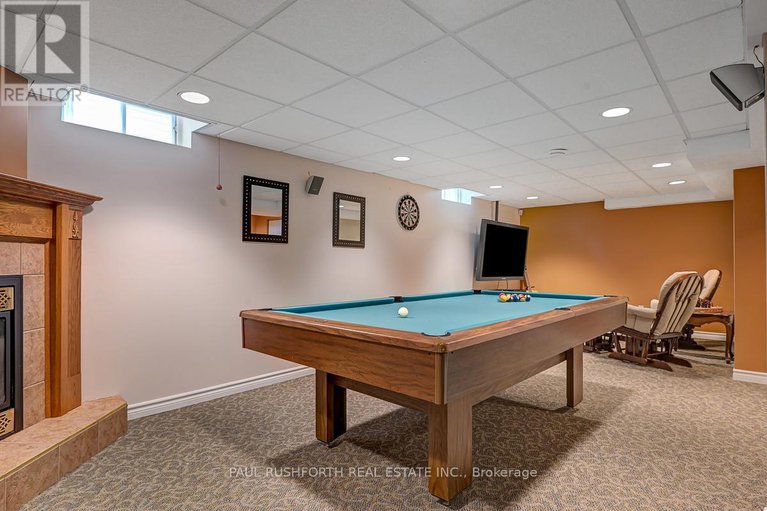 28613589/6156-vineyard-drive/convent-glen/ottawa/ontario/K1C2N6_23