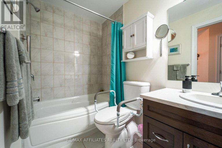 28229405/201-220-janka-private/emerald-meadowstrailwest/ottawa/ontario/K2V0E6_25