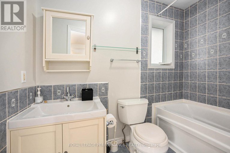 28723816/20-perkins-street/west-centre-town/ottawa/ontario/K1R7G5_23