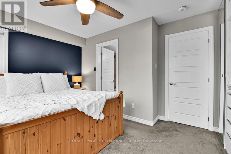 29064818/215-makadewa-private/cfb-rockcliffe-and-area/ottawa/ontario/K1K4Z9_22