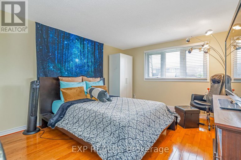 28553962/12-2610-draper-avenue/redwood-park/ottawa/ontario/K2H8X8_11