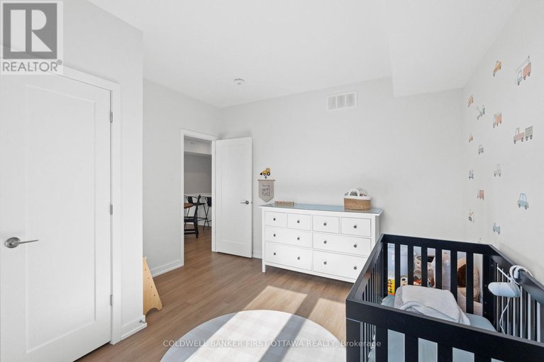 28884338/d-810-roger-griffiths-avenue/katimavik/ottawa/ontario/K2S3A9_28