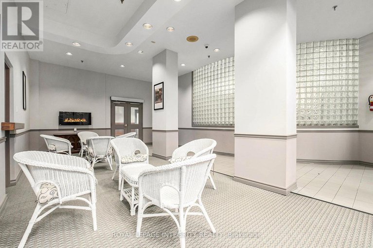 29107504/210-1025-grenon-avenue/fairfield-heights/ottawa/ontario/K2B8S5_37