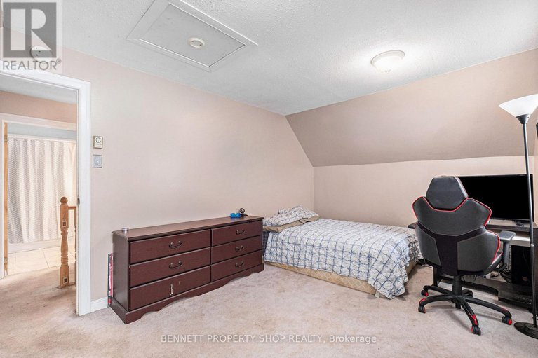 29099078/1134-ogrady-street/manotick-village-manotick-estates/ottawa/ontario/K4M1J3_17