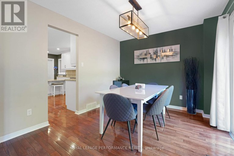 28820808/22-otten-drive/pheasant-run/ottawa/ontario/K2J1J2_18