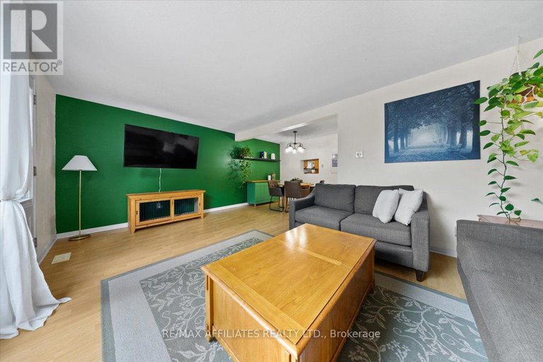 28592351/1150-grenoble-crescent/orleans-wood/ottawa/ontario/K1C2C6_19