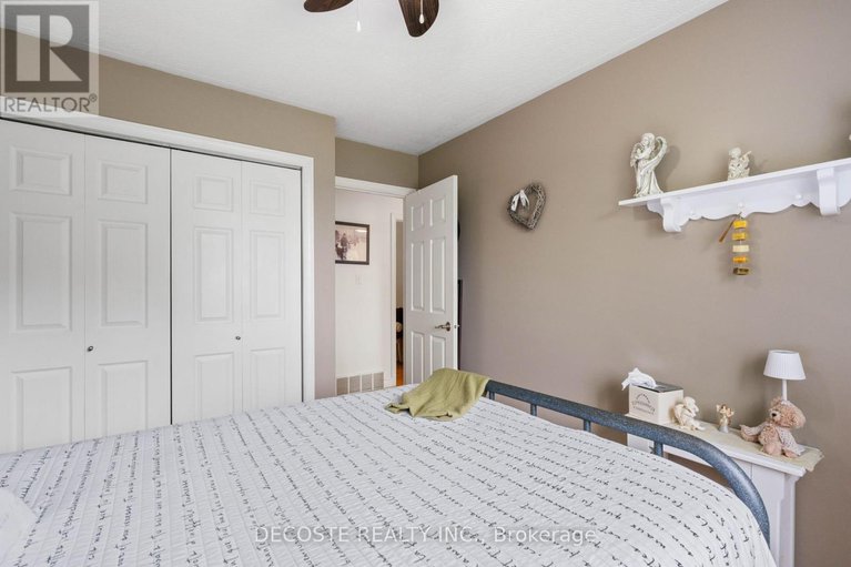 28530818/19920-county-25-road/south-glengarry-charlottenburgh-twp/south-glengarry/ontario/K0C1L0_23