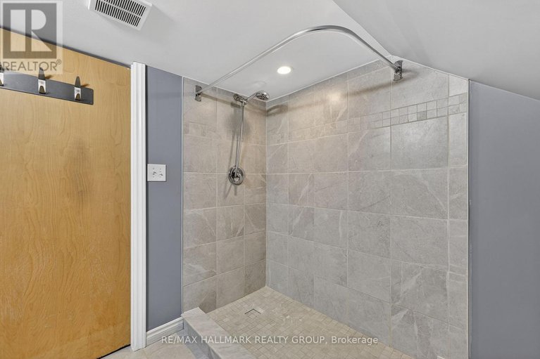 29256266/633-russell-road/clarencerockland-twp/clarence-rockland/ontario/K0A2A0_26