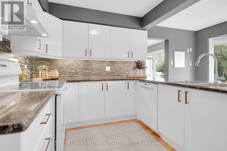 28657769/20-arbuckle-crescent/manordale/ottawa/ontario/K2G5H1_16