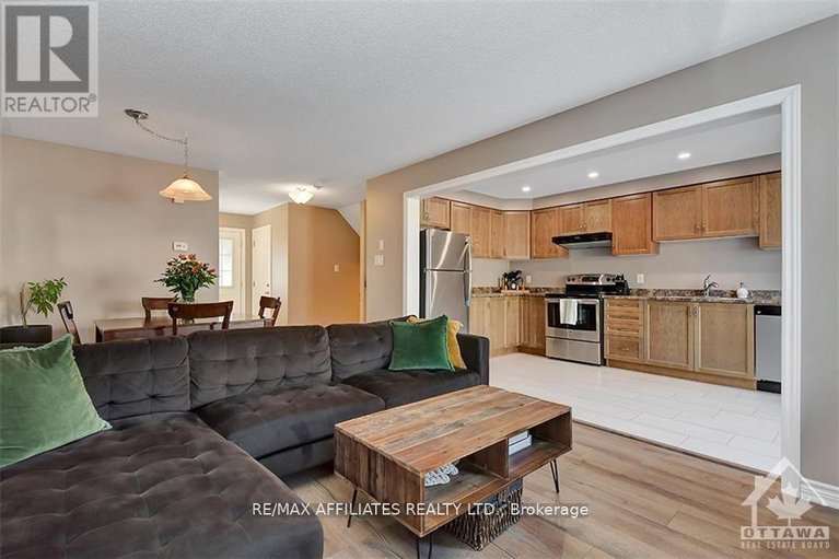 28578072/514-broadleaf-street/avalon-west/ottawa/ontario/K4A1A4_9