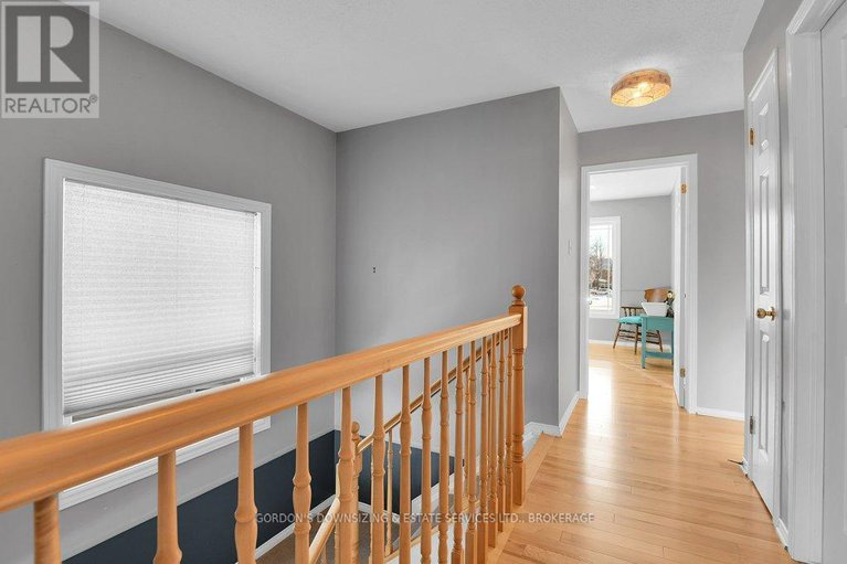 29228348/6370-sablewood-place/chapel-hill/ottawa/ontario/K1C7M3_18