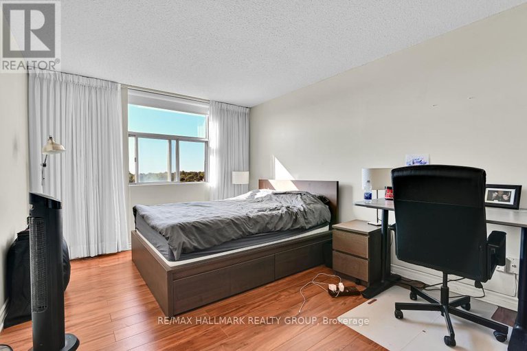 28811818/708-2760-carousel-crescent/emerald-woodssawmill-creek/ottawa/ontario/K1T2N4_23