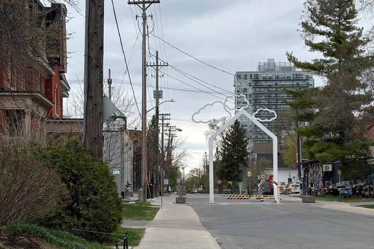 29682404/180-cambridge-street-n/west-centre-town/ottawa/ontario/K1R7A9_30