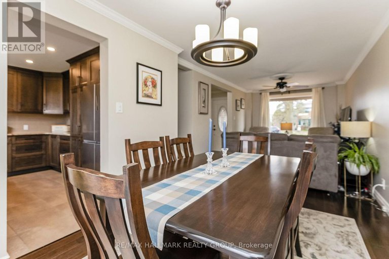 29403052/328-mceachern-crescent/bilberry-creekqueenswood-heights/ottawa/ontario/K1E3K3_12