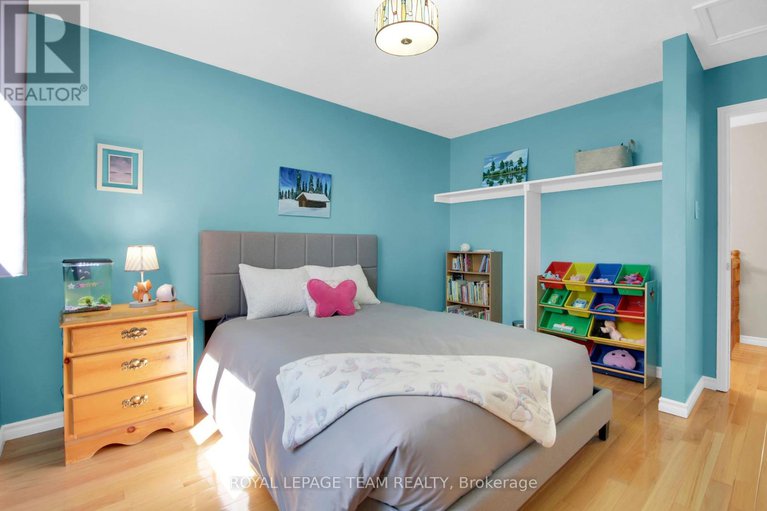 28874941/18-victor-street/stittsville-central/ottawa/ontario/K2S1H9_24